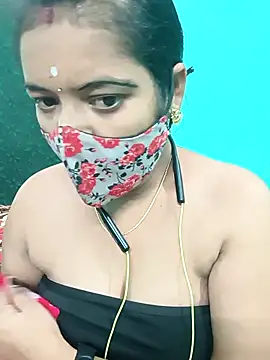 Snapshot of Tamilkannadacouple chatting on 03-26-26, 05:35 Tamilkannadacouple online show from 03-26-26, 05:35