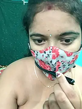 Snapshot of Tamilkannadacouple chatting on 03-28-26, 05:45 Tamilkannadacouple online show from 03-28-26, 05:45