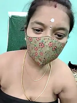 Snapshot of Tamilkannadacouple chatting on 04-07-26, 05:19 Tamilkannadacouple online show from 04-07-26, 05:19