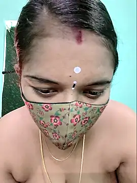 Snapshot of Tamilkannadacouple chatting on 04-12-26, 06:40 Tamilkannadacouple online show from 04-12-26, 06:40