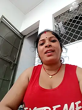 Snapshot of Horney_Bhabhi chatting on 05-05-26, 12:13 Horney Bhabhi online show from 05-05-26, 12:13