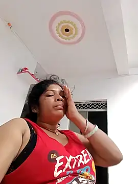 Snapshot of Horney_Bhabhi chatting on 05-17-26, 01:03 Horney Bhabhi online show from 05-17-26, 01:03