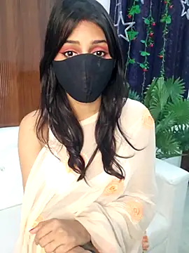 Snapshot of KavyaCurves chatting on 02-06-26, 11:02 KavyaCurves online show from 02-06-26, 11:02