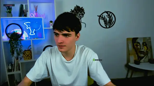 Snapshot of emil_lucky chatting on 02-24-26, 12:36 emil lucky online show from 02-24-26, 12:36