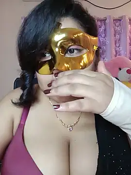 Lovely-Lina7 online show from 06-23-26, 07:56