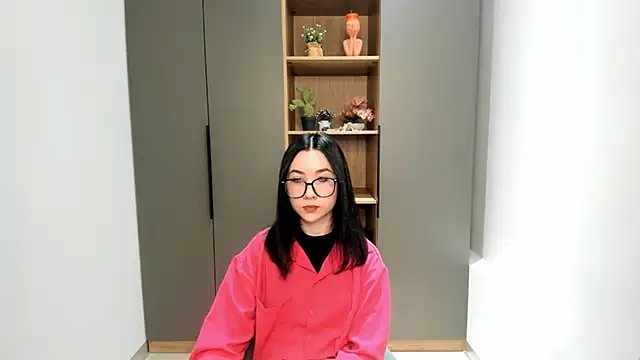 DulcieFocke online show from 02-07-26, 06:17