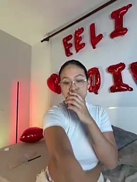 HoneyDolllXXX online show from 02-16-26, 12:07