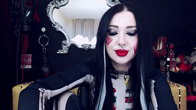 GoddessGeo online show from 10-31-25, 03:46