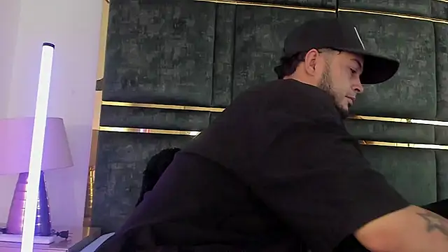 Snapshot of GaelyCoral chatting on 02-12-26, 11:27 GaelyCoral online show from 02-12-26, 11:27