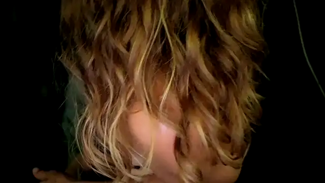 Snapshot of JadeAlexis403 chatting on 07-29-26, 09:24 JadeAlexis403 online show from 07-29-26, 09:24