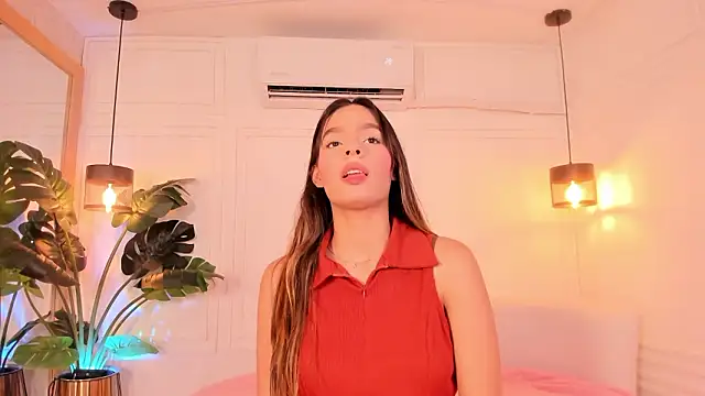 Nicole Whittee online show from 02-26-26, 07:24