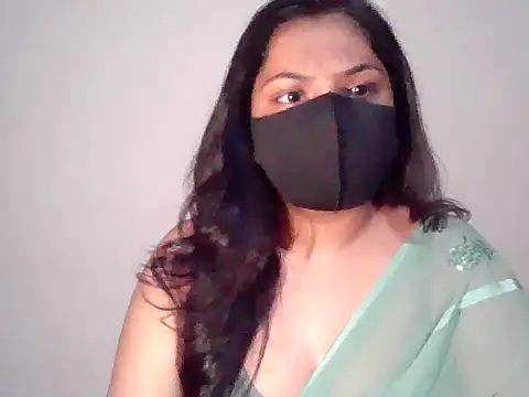 Snapshot of Wow_nikita chatting on 02-13-26, 03:19 Wow nikita online show from 02-13-26, 03:19
