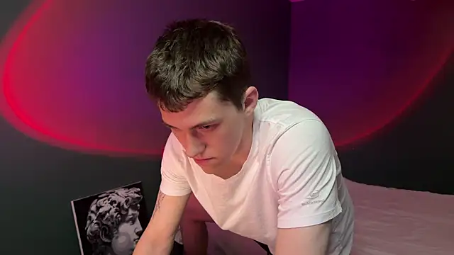 Snapshot of cronck52 chatting on 04-04-26, 04:00 cronck52 online show from 04-04-26, 04:00