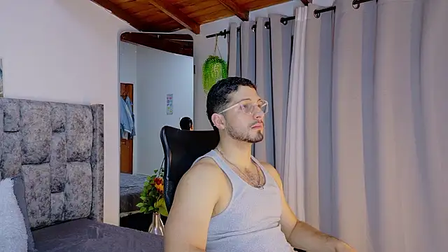 Snapshot of NICK_MOSS_ chatting on 02-25-26, 10:36 NICK MOSS online show from 02-25-26, 10:36