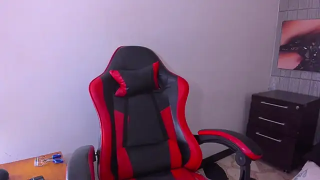 peachy hot online show from 04-10-26, 05:01