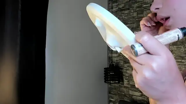 ASHLEY COLLINS1 online show from 04-08-26, 02:17