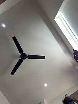 raavigirl online show from 04-11-26, 08:07