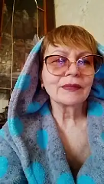 SophieBurns online show from 04-05-26, 10:01