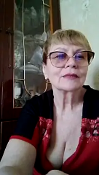 Snapshot of SophieBurns chatting on 06-15-26, 09:22 SophieBurns online show from 06-15-26, 09:22