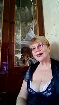 Snapshot of SophieBurns chatting on 07-14-26, 09:47 SophieBurns online show from 07-14-26, 09:47