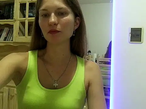 Snapshot of Serafina- chatting on 02-19-26, 11:34 Serafina- online show from 02-19-26, 11:34