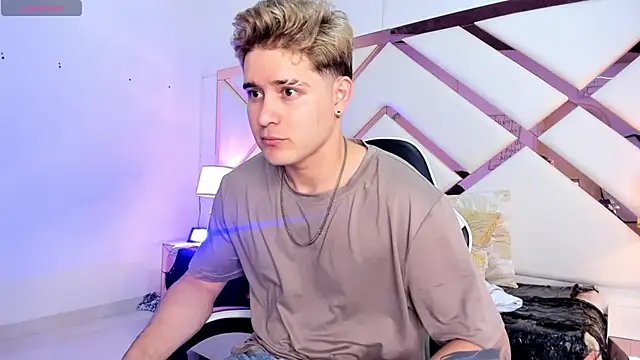 rayan linxx online show from 03-12-26, 07:20