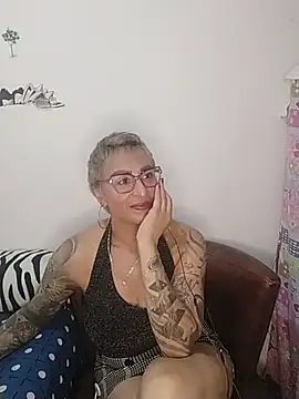 Charlotte gray  online show from 02-13-26, 01:18