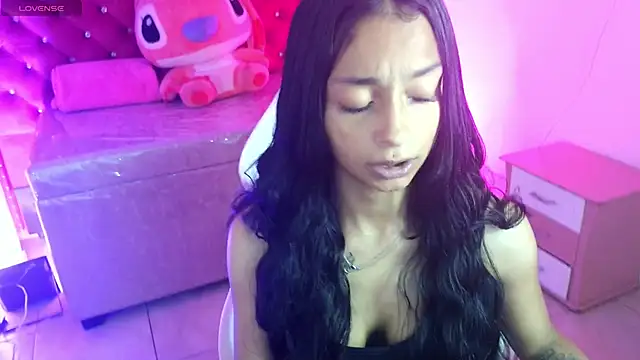 Snapshot of aylannyy_m chatting on 05-16-26, 12:18 aylannyy m online show from 05-16-26, 12:18