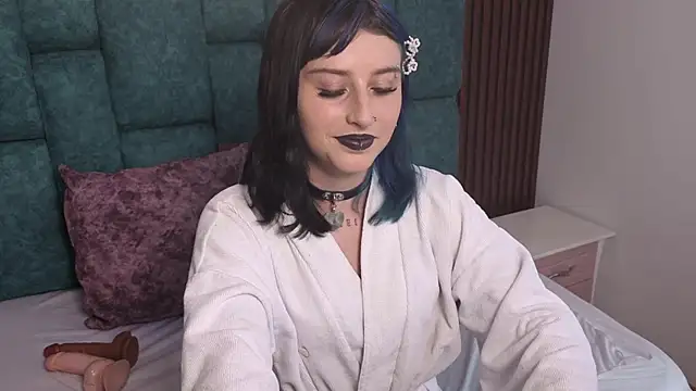 OliviaBonnie online show from 02-17-26, 07:09