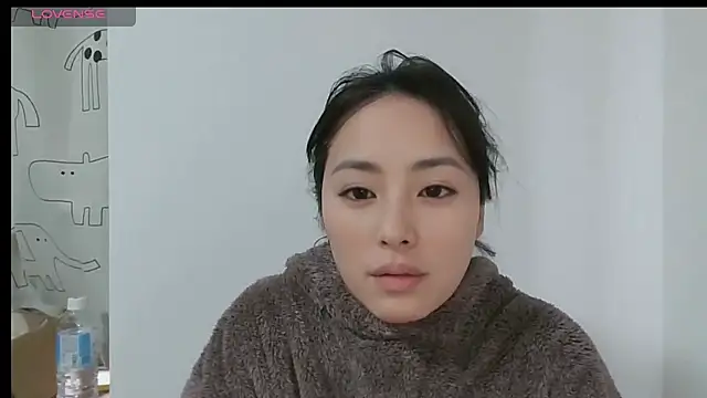 Snapshot of yuri-japan chatting on 02-14-26, 12:40 yuri-japan online show from 02-14-26, 12:40