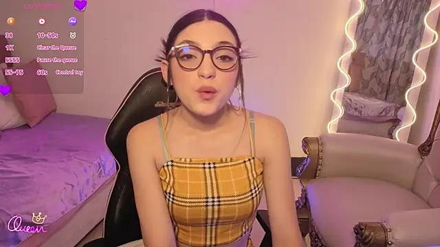 Snapshot of MAHYRA_TAY chatting on 02-13-26, 07:21 MAHYRA TAY online show from 02-13-26, 07:21