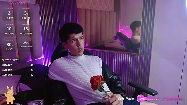 Snapshot of estefan_tay chatting on 02-20-26, 06:26 estefan tay online show from 02-20-26, 06:26