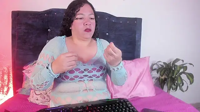 Snapshot of sexy_diablaa chatting on 02-23-26, 01:19 sexy diablaa online show from 02-23-26, 01:19