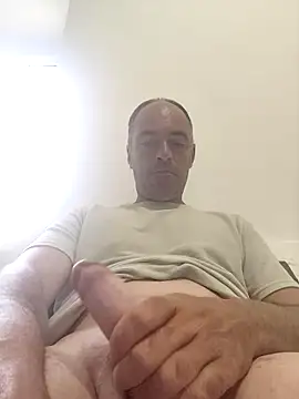 circott online show from 04-21-26, 07:47