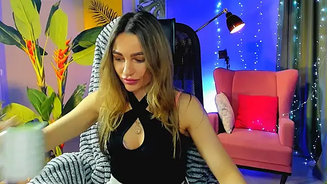 Snapshot of KrisWillis chatting on 02-19-26, 12:56 KrisWillis online show from 02-19-26, 12:56