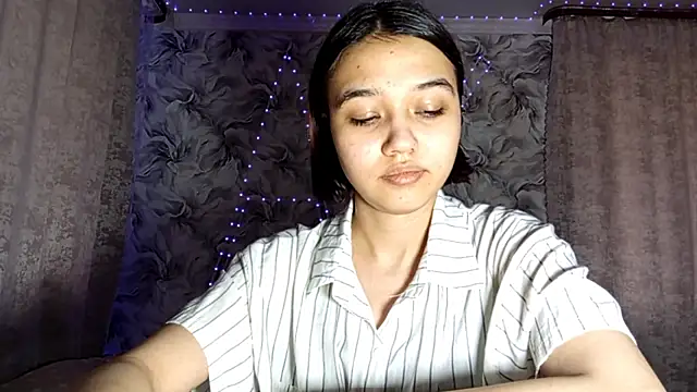 AnnettaBelsito online show from 04-10-26, 08:08