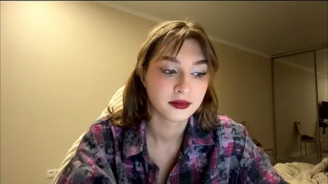 Snapshot of ElliKrovel chatting on 02-19-26, 03:08 ElliKrovel online show from 02-19-26, 03:08