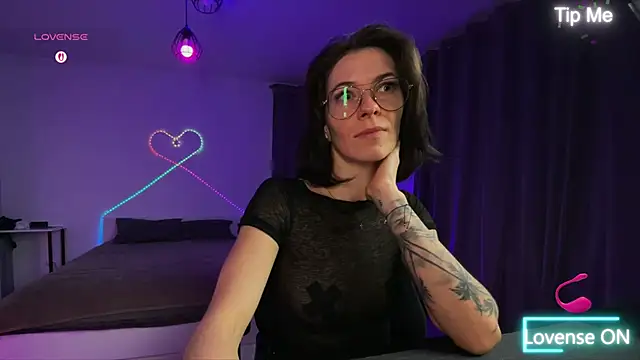 Snapshot of Katy_Kar chatting on 02-06-26, 08:56 Katy Kar online show from 02-06-26, 08:56