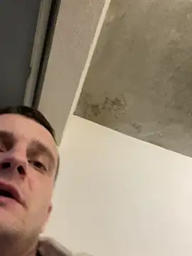 Snapshot of Boltlowq chatting on 02-14-26, 04:15 Boltlowq online show from 02-14-26, 04:15