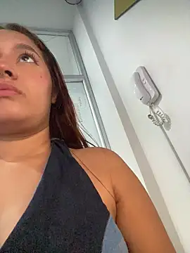 Snapshot of Emily_Harpeer chatting on 03-02-26, 11:28 Emily Harpeer online show from 03-02-26, 11:28