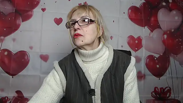 Snapshot of PattySanny chatting on 02-12-26, 12:00 PattySanny online show from 02-12-26, 12:00