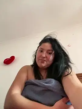 Snapshot of Amber_Sinn chatting on 06-01-26, 11:12 Amber Sinn online show from 06-01-26, 11:12