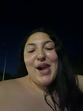 Snapshot of Amber_Sinn chatting on 06-23-26, 07:12 Amber Sinn online show from 06-23-26, 07:12