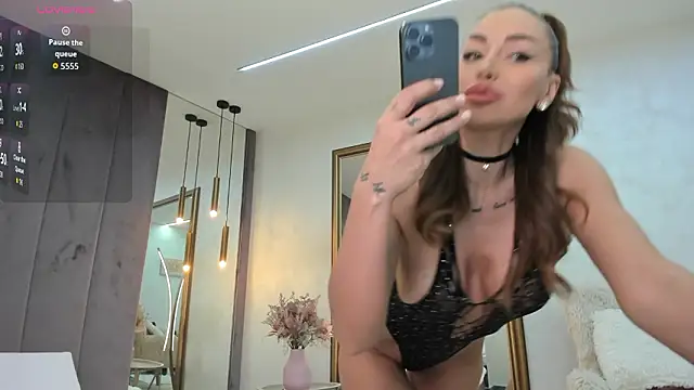 ElinaMoon  online show from 03-08-26, 07:23