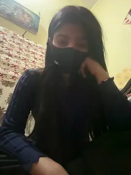 Snapshot of Cutedesigirl chatting on 02-08-26, 04:32 Cutedesigirl online show from 02-08-26, 04:32