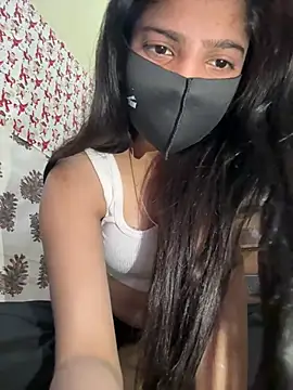 Snapshot of Cutedesigirl chatting on 03-16-26, 06:34 Cutedesigirl online show from 03-16-26, 06:34