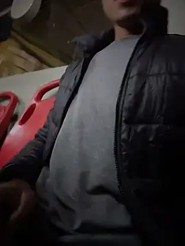 Snapshot of Eros_lee chatting on 02-13-26, 04:08 Eros lee online show from 02-13-26, 04:08