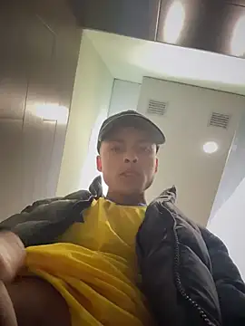 Snapshot of Eros_lee chatting on 07-03-26, 10:38 Eros lee online show from 07-03-26, 10:38