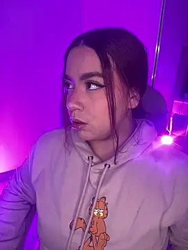 Snapshot of Wen_01 chatting on 03-25-26, 11:16 Wen 01 online show from 03-25-26, 11:16