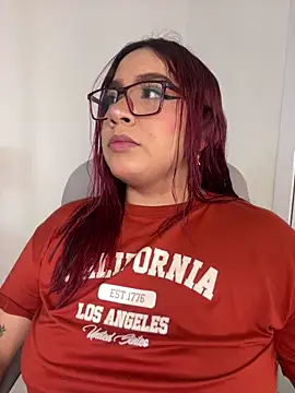 Snapshot of Wen_01 chatting on 04-06-26, 11:11 Wen 01 online show from 04-06-26, 11:11